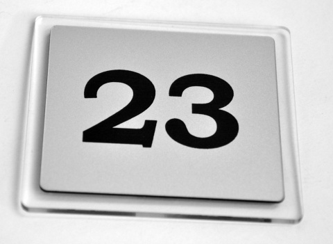 Numerek na drzwi na plexi 8 x 8 cm Numerek na drzwi na plexi 8 x 8 cm
