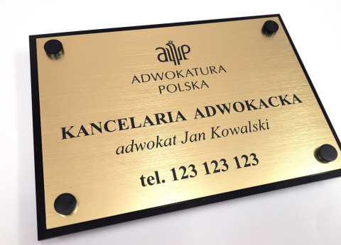 Szyld grawerowany, elegancki na plexi Szyld grawerowany, elegancki na plexi