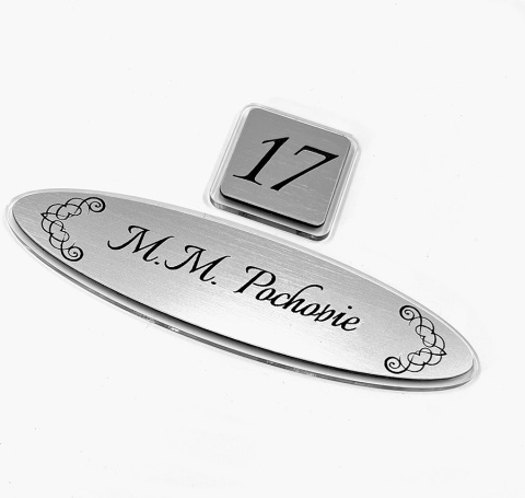 Tabliczka na drzwi, elegancka na plexi Tabliczka na drzwi, elegancka na plexi