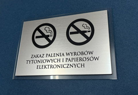 ZAKAZ PALENIA ! Tabliczka grawerowana elegancka na plexi ! ZAKAZ PALENIA ! Tabliczka grawerowana elegancka na plexi !