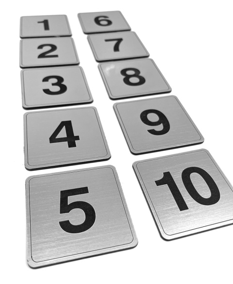 Numerki na drzwi- komplet 10 szt srebrne Numerki na drzwi- komplet 10 szt srebrne