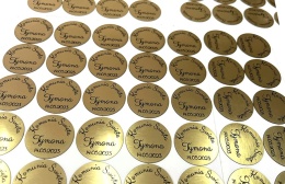 Naklejka grawerowana Logo nazwa firmy -numer - samoprzylepna 50 szt